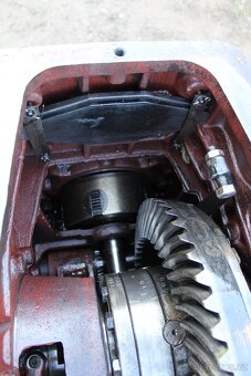 Zetor crystal rozvodovka diferenciál včetně spojky - 4