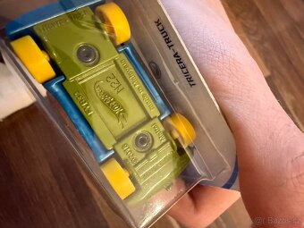 Hot wheels - 4