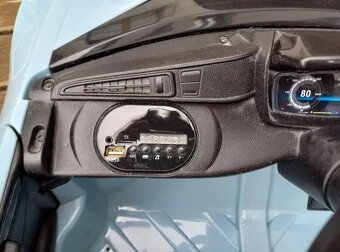 Elektrické autíčko BMW Eljet i8 Coupe - 4