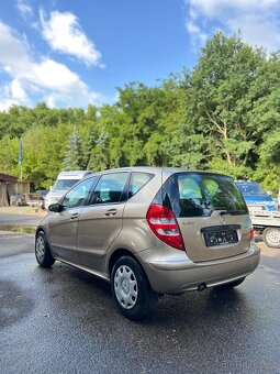 Mercedes-Benz A - 4