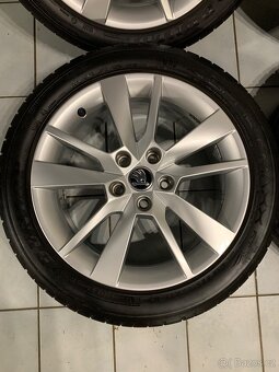 Alu kola Škoda R17 5X112 LETNÍ PNEU 225/45 R17 TOP STAV T - 4