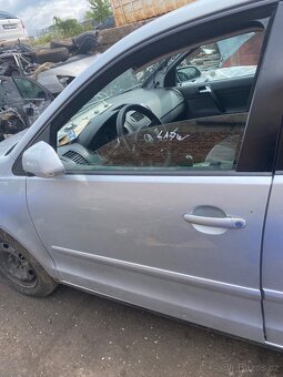 VW Polo,barva LA7W r.v.-2006 - 4