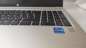 HP Probook 450 G8 15,6" IPS i7, 16/32, 512GB, Iris Xe, W11p - 4