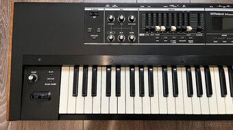 Predám Roland VR-730 + hard case - 4