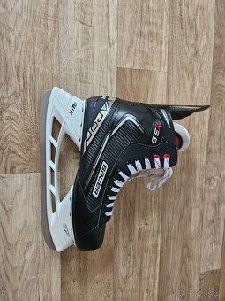 Brusle Bauer S21 Vapor X3.5 Skate - 4