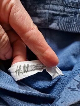 Modrá mikina s kapucí H&M - 4