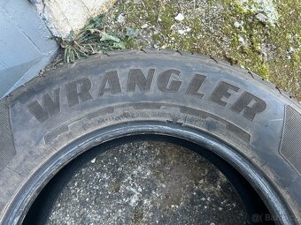 Celoroční pneu 255/65/18 Goodyear - 4