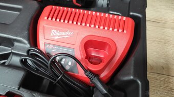 Milwaukee řezák C12 PC  + kufr - 4