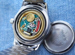 Hodinky Tag Heuer 2000 Professional s vzácným starým logem. - 4