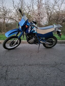 SUZUKI DR 650 - 4