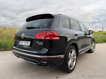 Volkswagen Touareg 3.0 TDI 4MOTION Rline - 4