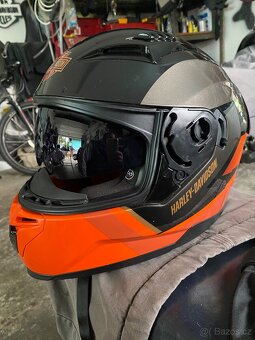 Harley Davidson - 4