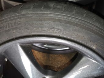 Letni Alu kola R17 5x114,3“ s pneu Hankook Ventus prime 4 - 4