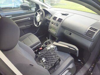 Vw touran 2.0fsi 2005 zbytek auta - 4
