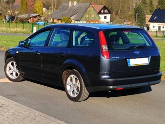 Ford Focus mk2 1.6 74 kW combi - 4