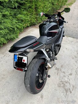 Prodám Suzuki GSX-R 1000 K6 Yoshimura - 4