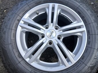 Prodám sadu ALU kol Platin 215/70R16 zimní - 4