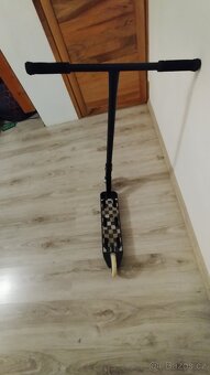 Prodám Custom freestyle koloběžku - 4