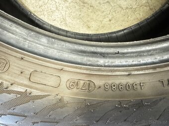 205/60 R16 92H Nokian - 4