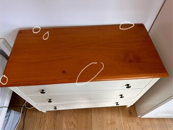 2x Bílá komoda z masivu SOB nábytek Swedish Blond - 4