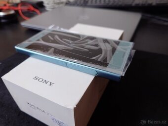 Prodam sbirku chytrych telefonu Sony Xperia - 4