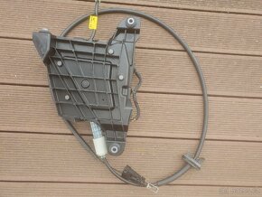 Citroën C4 Picasso- elektronická ruční brzda - 4