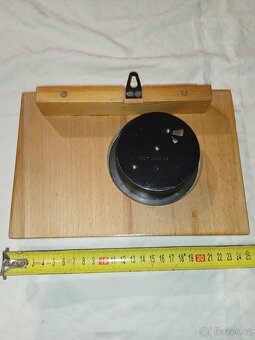 Hodiny za zeď, krbové, budíky, atd. celkem 24 ks  PRIM atd. - 4