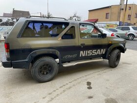Nissan Terrano 1 - 4