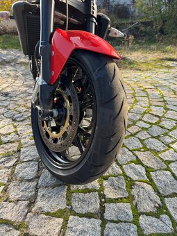 Triumph Speed Triple 1050 - 4