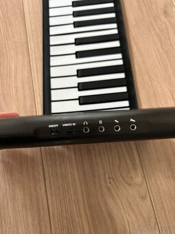 NOVÉ Elektrické piano rolovací s 61 klávesami + reproduktor - 4