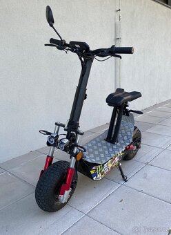 Elektroskutr HECHT TERRIS BLACK 3000W - 4