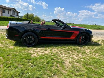 Ford Mustang Cabrio BOSS 3.7 V6 224kw - 4