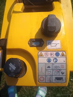Vibrační Pěch Wacker neuson - 4