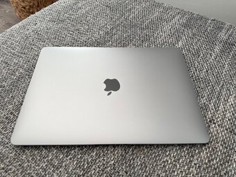MacBook Air 13” ( model 2018) - 4