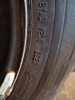 2x zimní kola 185/65 R15 Barum vzorek cca 4mm - 4