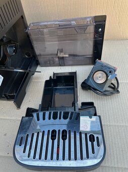 Automatický kávovar DeLonghi Magnifica Evo - 4