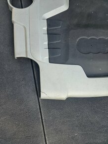 Kryt motoru Audi 3.0 V6 - 4
