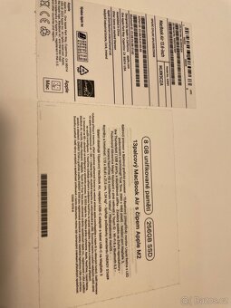 Apple MacBook air M2 8gb ram, 256gb ssd - 4