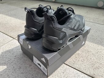 BOTY Adidas EASTRAIL 2.0 RAIN.RDY HIKING, 42 2/3 - 4