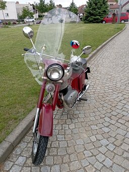 Jawa 250 - 4