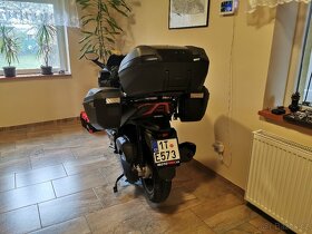 Držáky nosiče bočních kufrů Shad Honda Forza a ADV - 4