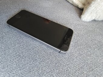iphone SE 2016 A1723 R - 4