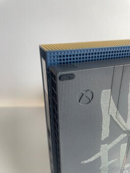 XBOX ONE X - Cyberpunk 2077 Limited Edition - 4