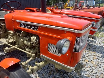 Zetor 2511 po opravě, platné tp, pěkný traktor - 4