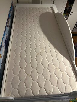 Dvoupatrová postel s úložným prostorem a matracemi - 4