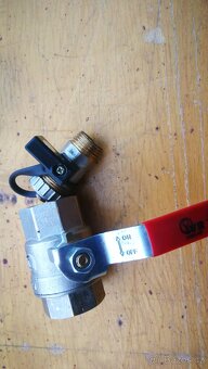 Manometr a kulové ventily,kartáč na kotle - 4