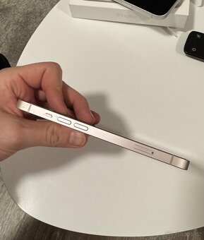 iPhone 13 - 256GB - 4