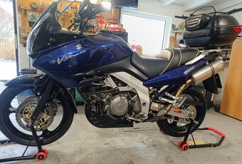 Suzuki v-strom dl 1000 - 4