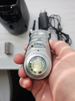 Holící strojek Braun - 4