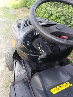 Prodám zahradní traktor Mountfield. - 4